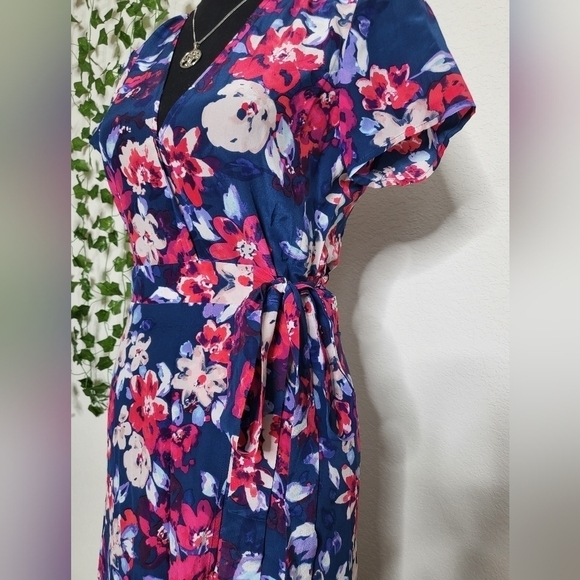 💚HP💚 NWT Yumi Kim 100% Silk Caught In The Wind Midi Wrap Dress Garden - Picture 10 of 12